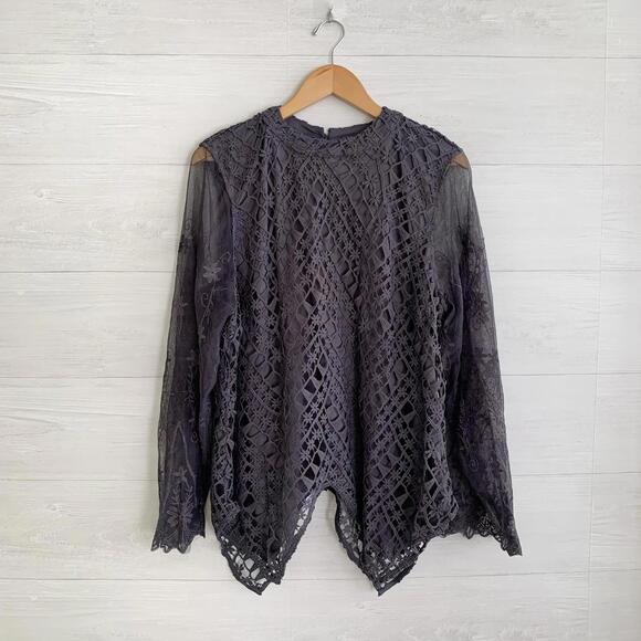 Tops - Black Lace Long-Sleeve Blouse